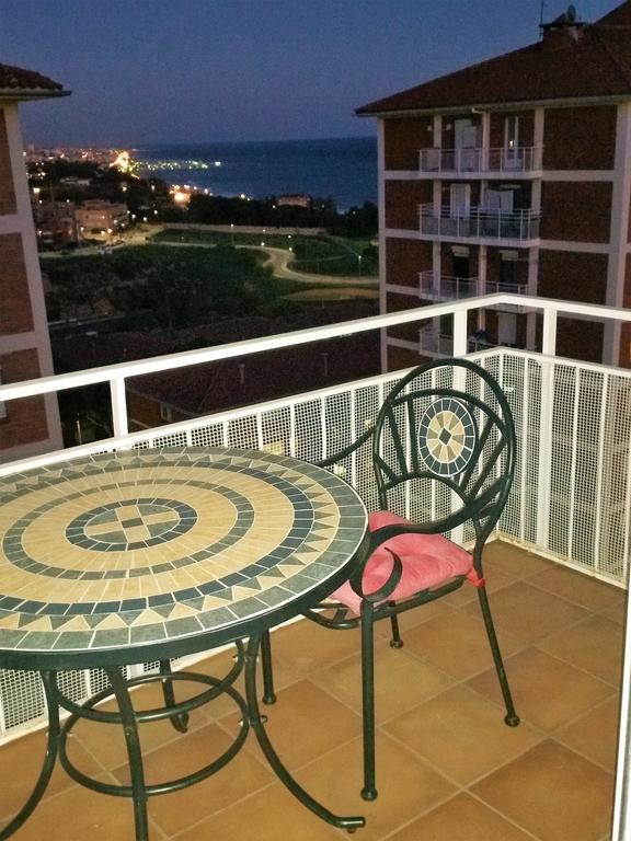 Helena Seaview & Beach-Apartment Montgat Exterior photo