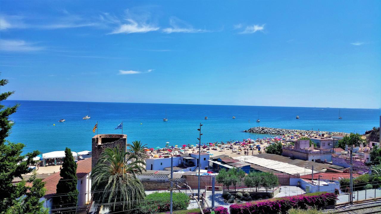 Helena Seaview & Beach-Apartment Montgat Exterior photo
